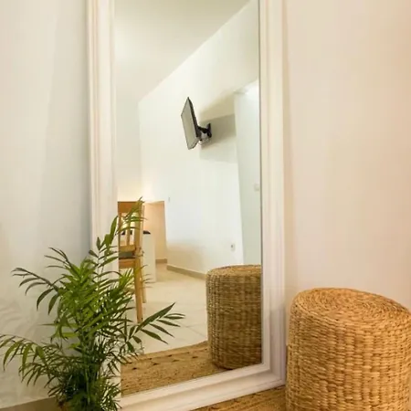 Charming Greek-style Apartman